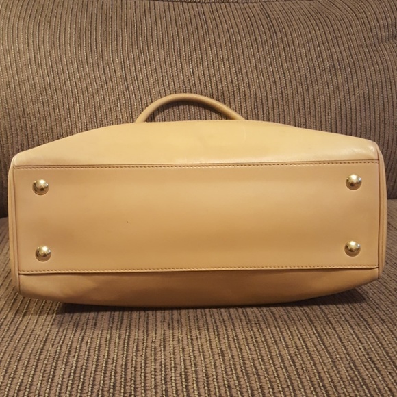 SOLD OFF SITE - Picture 3 of 8